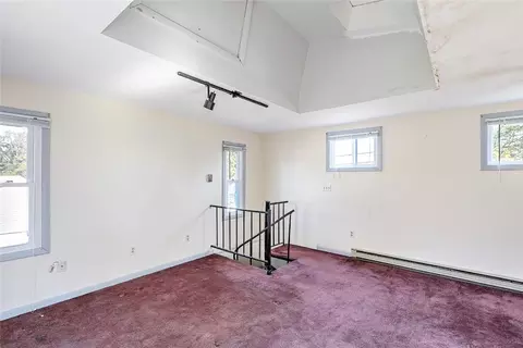 13 Everett Ave, Bristol, RI 02809 photo 16