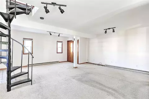 13 Everett Ave, Bristol, RI 02809 photo 9