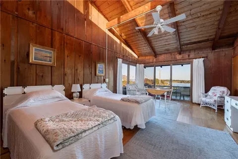 Bedroom - 36 Spray Rock Rd, Westerly, RI 02891 photo 3 of 4