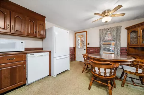 388 Thibeault Ave, Woonsocket, RI 02895 photo 13