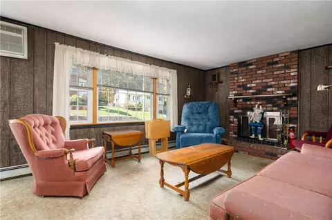 388 Thibeault Ave, Woonsocket, RI 02895 photo 16