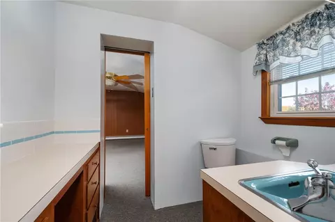 388 Thibeault Ave, Woonsocket, RI 02895 photo 25