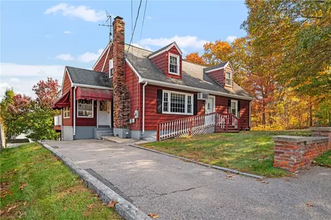 388 Thibeault Ave, Woonsocket, RI 02895