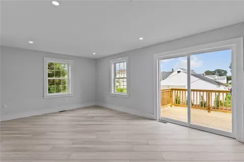 45 Bellevue Ave, Westerly, RI 02891 photo 13