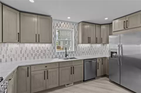 45 Bellevue Ave, Westerly, RI 02891 photo 7