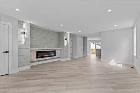 45 Bellevue Ave, Westerly, RI 02891 photo 17