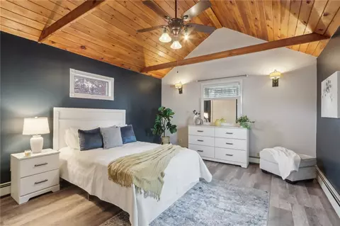 52 Angus St, Coventry, RI 02816