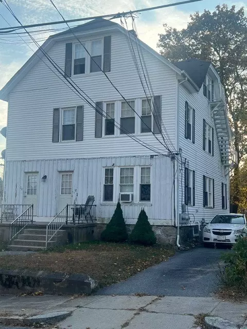 18 Fifth Ave, Woonsocket, RI 02895