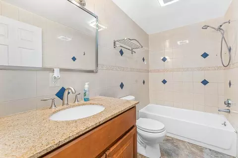 Bath - 135 Marshall Rd, Woonsocket, RI 02895 photo 1 of 1