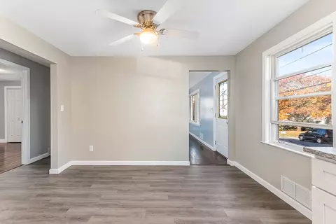 Entry Way - 135 Marshall Rd, Woonsocket, RI 02895 photo 2 of 2