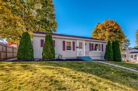 135 Marshall Rd, Woonsocket, RI 02895