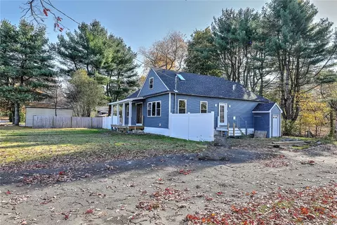5 Colfall St, Seekonk, MA 02771