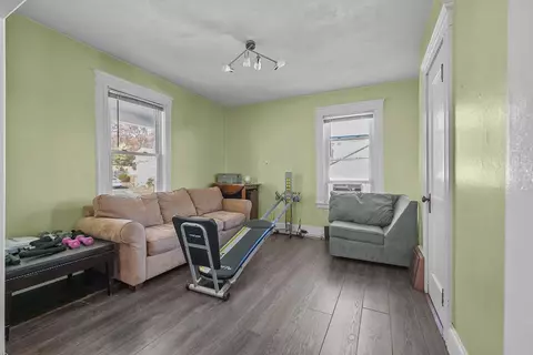218 Joffre Ave, Woonsocket, RI 02895 photo 9