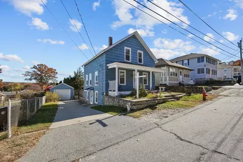 218 Joffre Ave, Woonsocket, RI 02895 photo 3