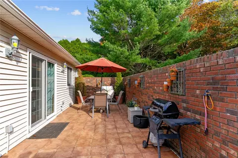 773 Williamsburg Cir, Warwick, RI 02886 photo 25