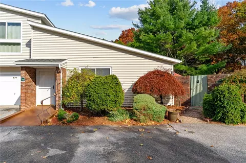 773 Williamsburg Cir, Warwick, RI 02886 photo 27