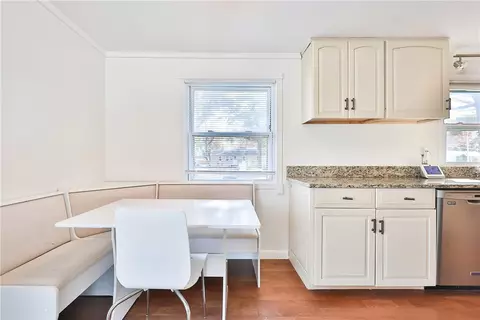 Kitchen - 33 Morse Ave, Warwick, RI 02886 photo 10 of 10