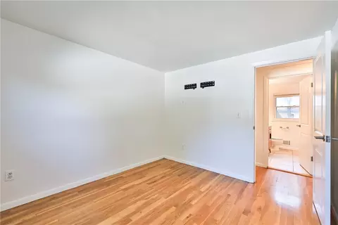Bedroom - 33 Morse Ave, Warwick, RI 02886 photo 2 of 6