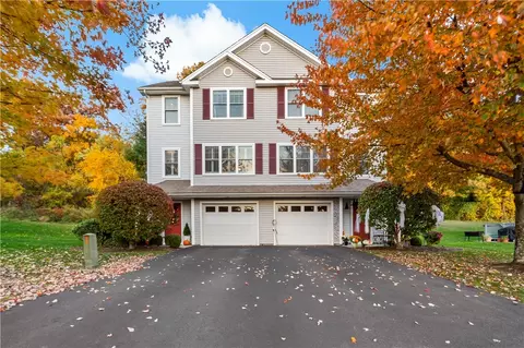 51 Berm Dr, Cumberland, RI 02864
