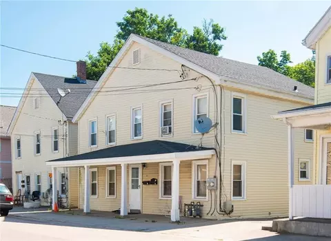 78 Pierce St, Westerly, RI 02891