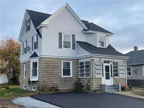 106 Crescent Rd, Pawtucket, RI 02861
