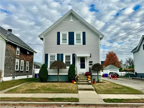 136 Grove Ave, East Providence, RI 02914