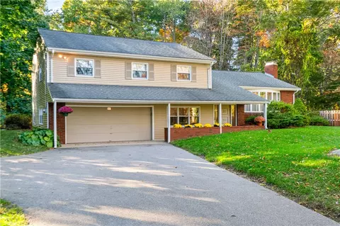 581 Pike Ave, Attleboro, MA 02703