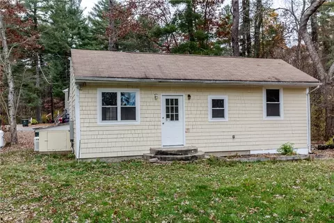 114 Vine St, Coventry, RI 02816
