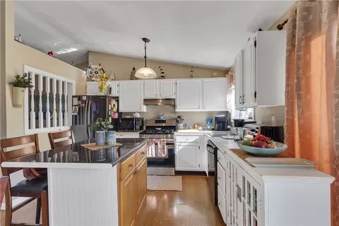 Kitchen - 210 Pinegrove Ave, Warwick, RI 02889 photo 2 of 6