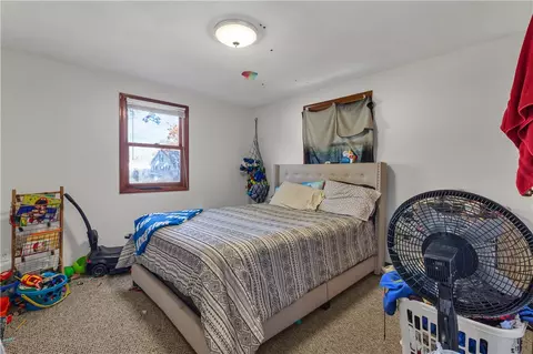 Bedroom - 210 Pinegrove Ave, Warwick, RI 02889 photo 9 of 9