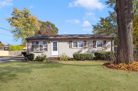 54 Irma Ave, Warwick, RI 02889