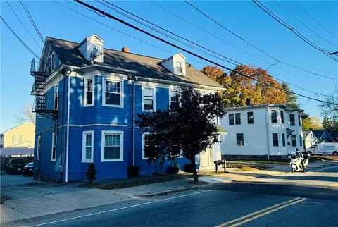 329 Killingly St, Providence, RI 02909 photo 2