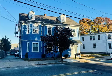 329 Killingly St, Providence, RI 02909 photo 3