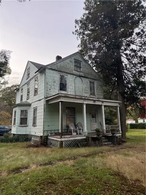1552 Kingstown Rd, South Kingstown, RI 02879