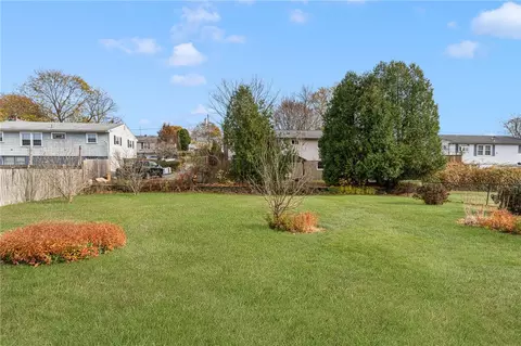 27 Priscilla Rd, Woonsocket, RI 02895 photo 30