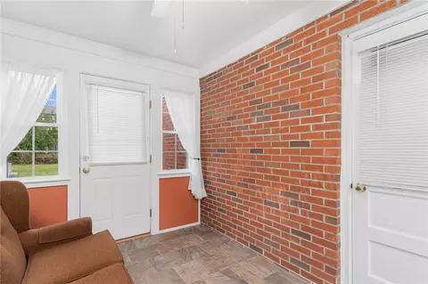 27 Priscilla Rd, Woonsocket, RI 02895 photo 21
