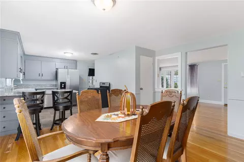 27 Priscilla Rd, Woonsocket, RI 02895 photo 10