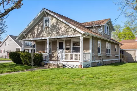 11 Bristol Ave, Pawtucket, RI 02861