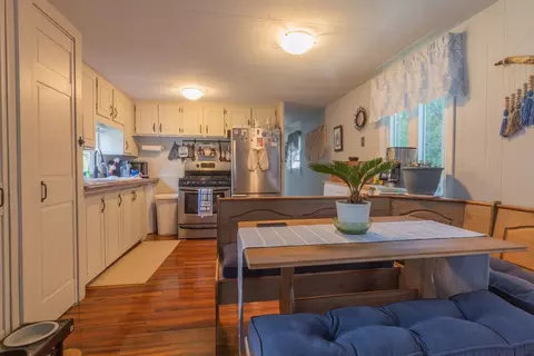 5 Torch Ln, Coventry, RI 02816 photo 2