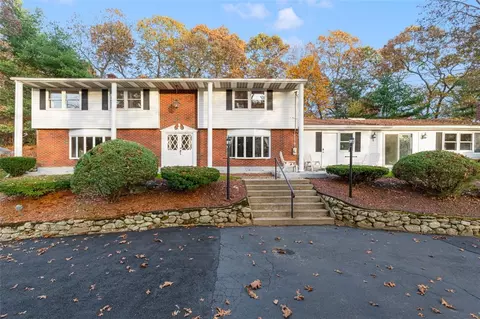 313 Station St, Coventry, RI 02816