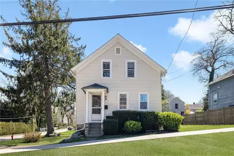 98 Division St, East Greenwich, RI 02818