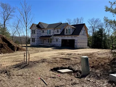 27 Cassidy Trl, Coventry, RI 02816