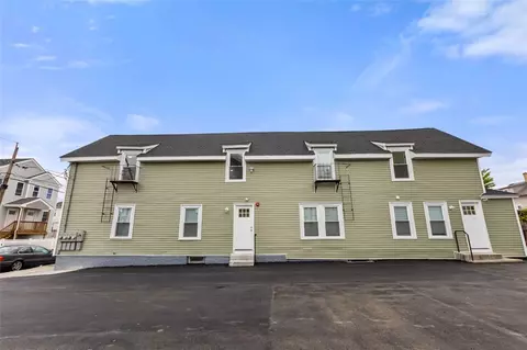 194 Harrison St, Pawtucket, RI 02860
