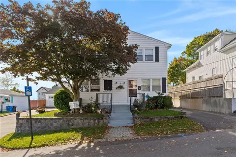 157 Alto St, Cranston, RI 02920