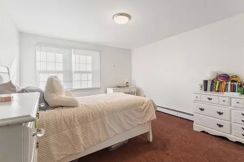 122 Capwell Ave, Woonsocket, RI 02895 photo 16