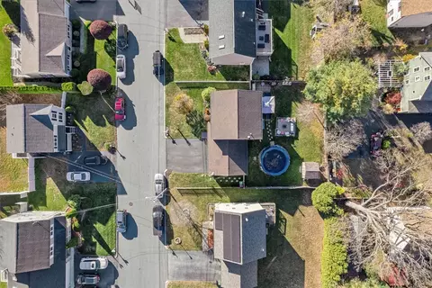 122 Capwell Ave, Woonsocket, RI 02895 photo 26
