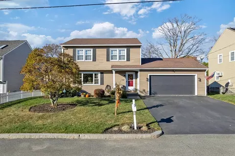 122 Capwell Ave, Woonsocket, RI 02895