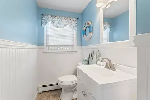 122 Capwell Ave, Woonsocket, RI 02895 photo 12
