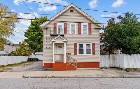 11 Hilarity St, Providence, RI 02909