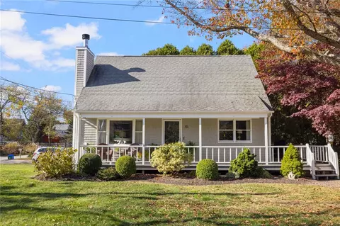 45 Beach Ave, Jamestown, RI 02835